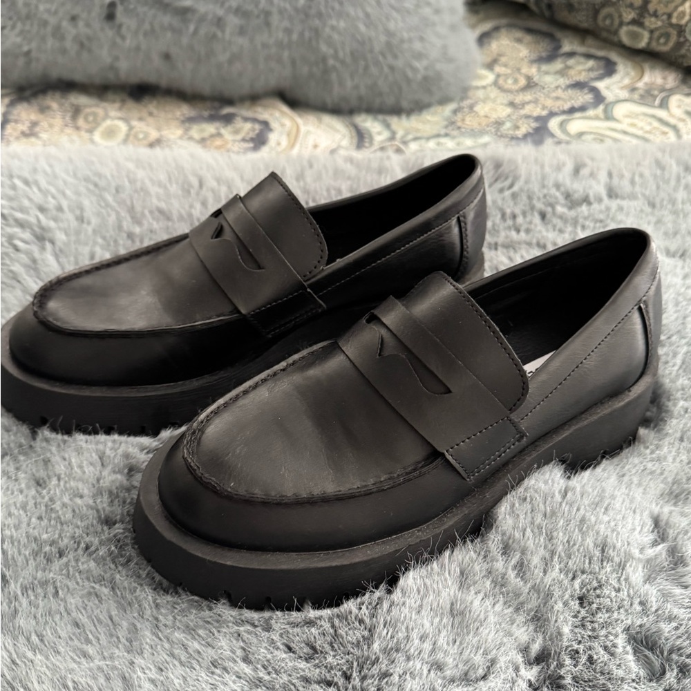 Steve Madden Black Chunky Lug Sole Penny Loafers